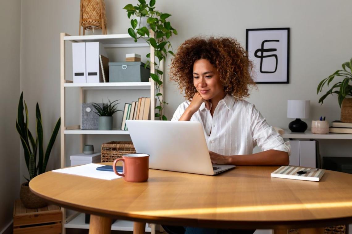 SEO-Audit Arbeitsumgebung mit Analysetools und Dashboards